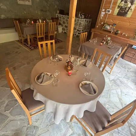 招待所 Magic Space Petros Skafias