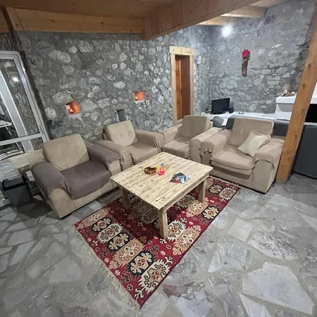 Magic Space Petros Skafias 泰斯