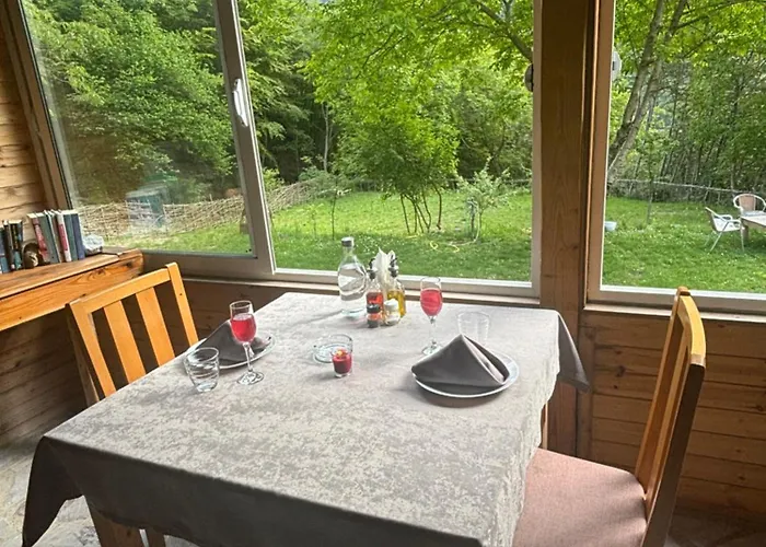 Magic Space Petros Skafias בית הארחה